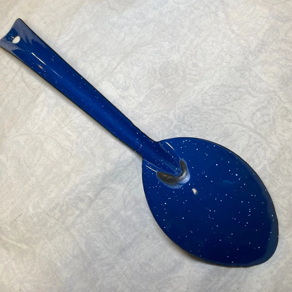 The Unbranded Brand blue speckled